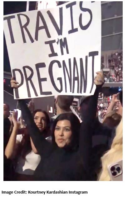 Kourtney Kardashian 44 Pregnant With Travis